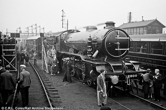 2800 1935-05-05 Stratford Exhibition