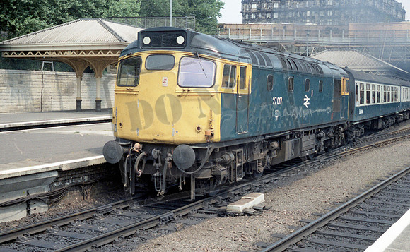 27012 1984 Edinburgh Waverley