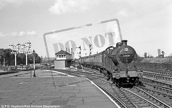44419 1950s Trent North