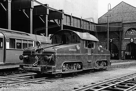 LT L21 1930c White City