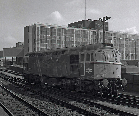 33207 1984-06-27 Bath Road