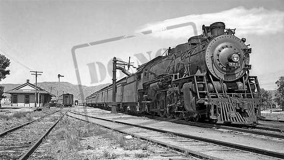 AT&SFRR 3711 1936-08-05 Tehachapi Station California