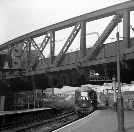 18000 1950s London Paddington