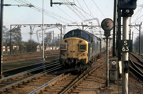 37021 1977-03-29 Shenfield