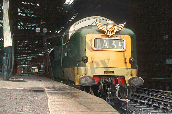 D9019 1964-04-24 Edinburgh Waverley Station