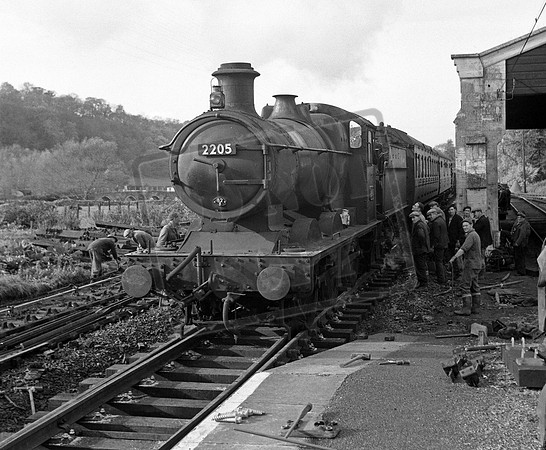 2205 1962-09-09 Bradford on Avon