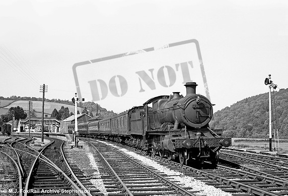 7305 1961-08-28 Dulverton