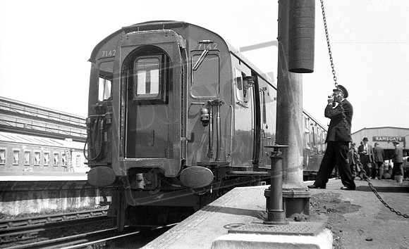 EMU 7142 1960s Ramsgate