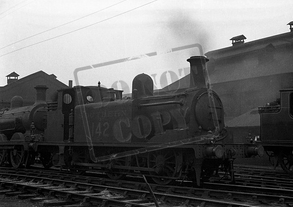 42 1930s New Cross Gate shed