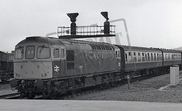 33031 1984-08-18 Westbury