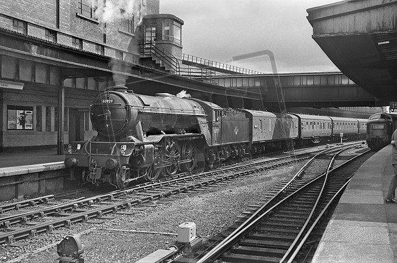 60929 1963-08-10 York