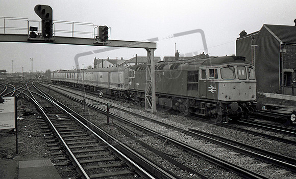 33024 1987-10 Tonbridge