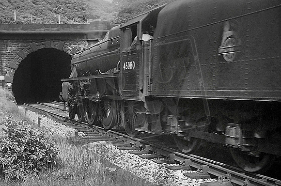 45080 1950s Mossley Scout Tunnel