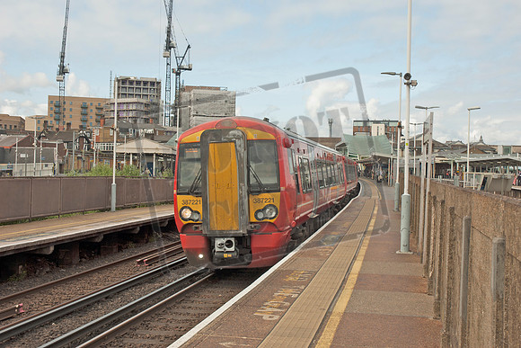 387221 2025-06-16 Clapham Junction