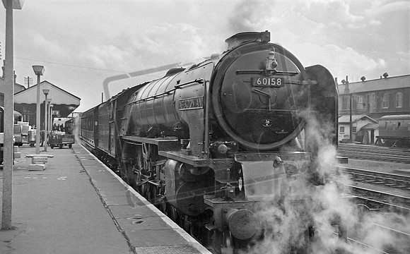 60158 1963-04-13 Doncaster Station