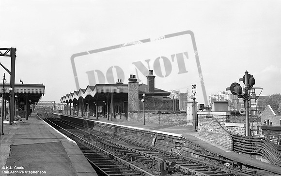 Bethnal Green 1958-10-11