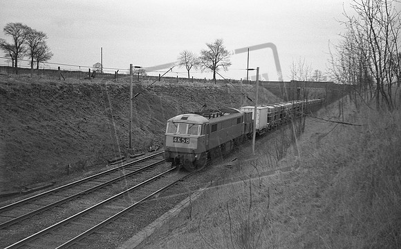 E3140 1968-03-14 Watford village Northants
