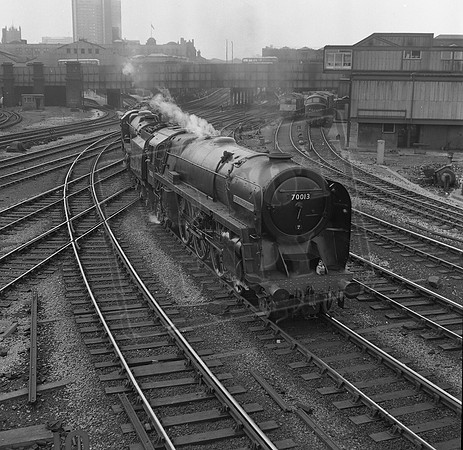 70013 1968-08-04 Manchester Victoria-ROneg-JC45-004