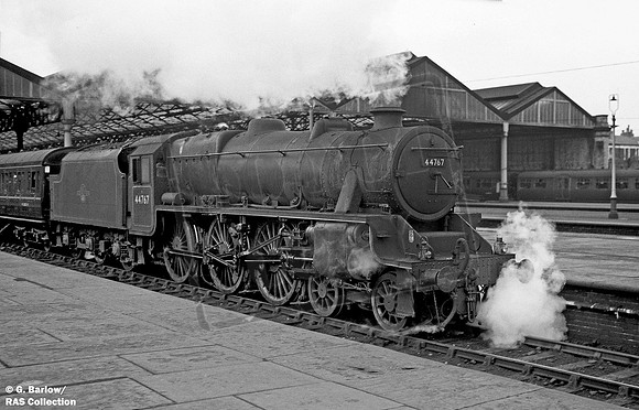 44767 1963-11-10 Southport
