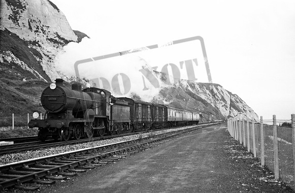 31741 1950s Folkestone Warren