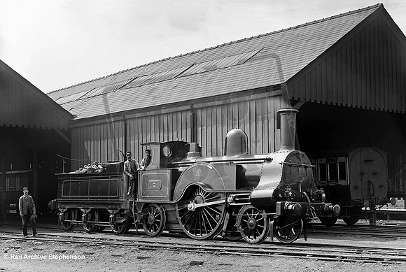 LNWR 7 1900c where