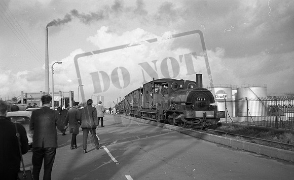 51218 1967-10-29 RVRS-LCGB Mode Wheel railtour where-ROneg-1612-485-092