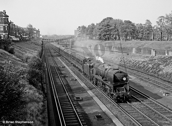 34047 1964-05-16 Clapham Junction