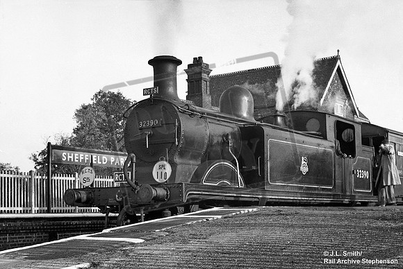 32390 1953-10-04 Sheffield Park
