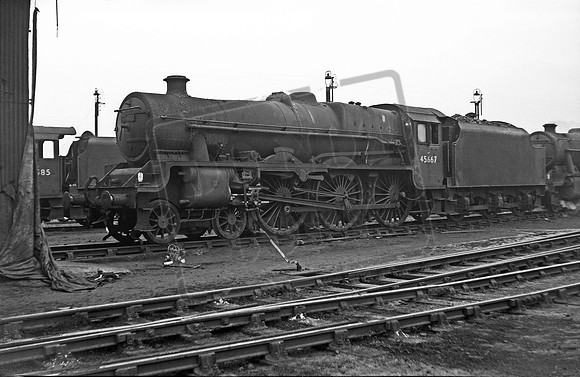 45667 1961 Burton shed