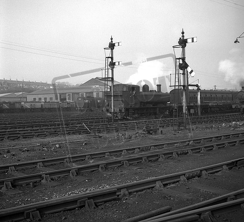 7423 1963-03-23 Aberdare