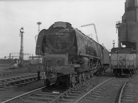 46240  1960s Crewe North-ROneg-JC44-093