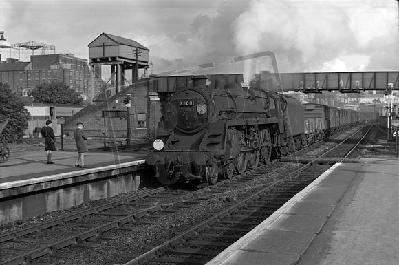 73081 1964-10 Southampton
