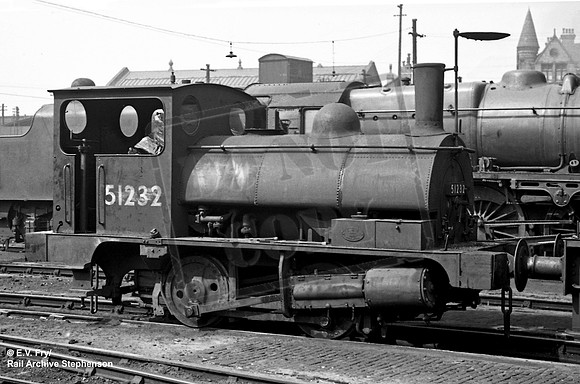 51232 1951-06 Bank Hall