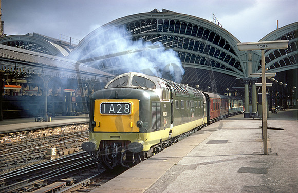 D9020 1966c York Station
