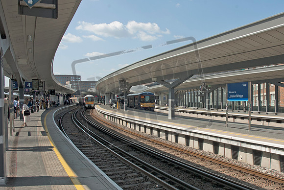 376014 2025-06-16 London Bridge