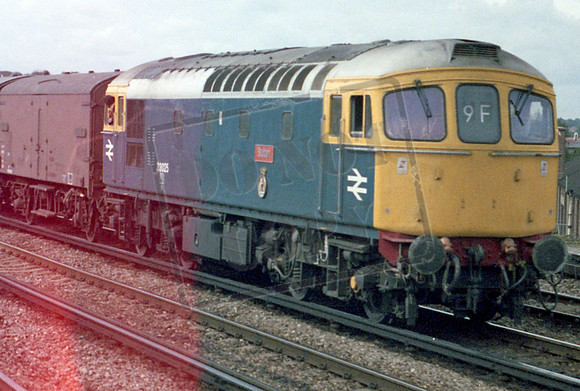 33025 1983 Woking