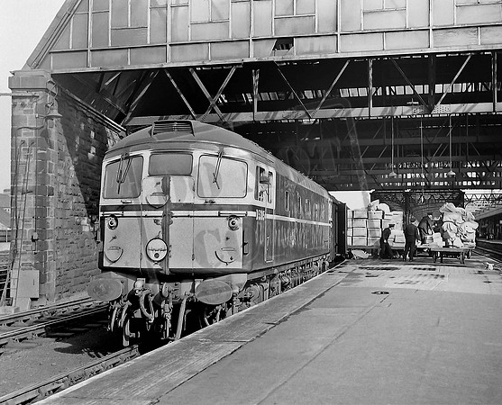 D5305 1964-04-28 Perth