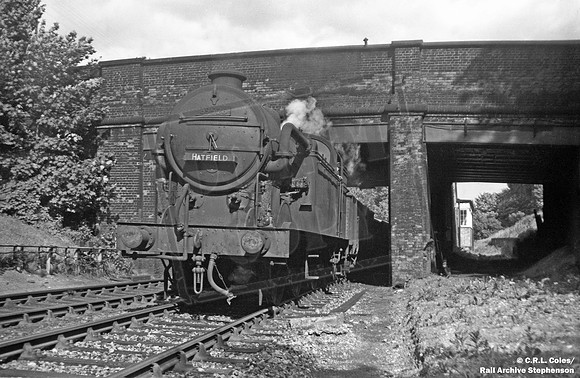 69526 1954-06 Crouch End