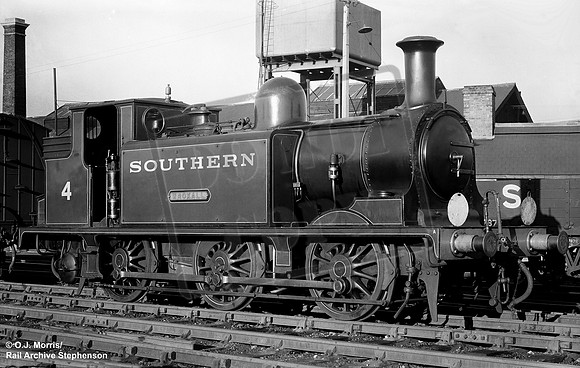 W4 1933-10 Newport