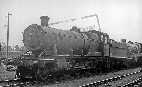 3844 1950s Oxford shed