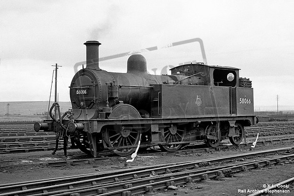 58066 1957-04-07 Royston shed
