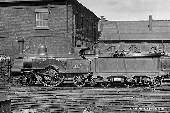 LNWR 44 1900c Coleham