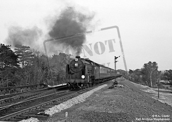 30908 1957-04-22 Hildenborough