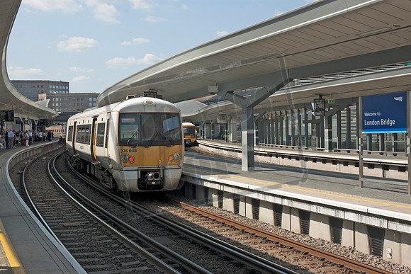 376008 2025-06-16 London Bridge