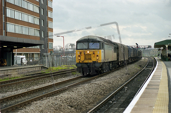 56121 1998-05-07 Swindon