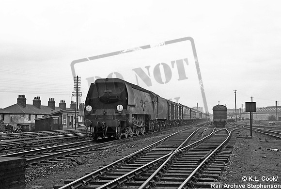 35028 1958-04-19 Tonbridge