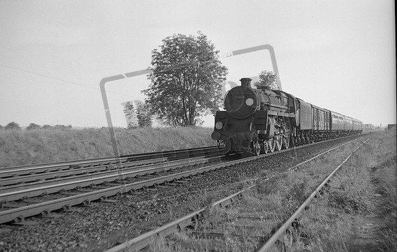 73113 1966-08 near Eastleigh-ROneg-324