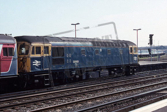 33101 1991-09 Eastleigh Station