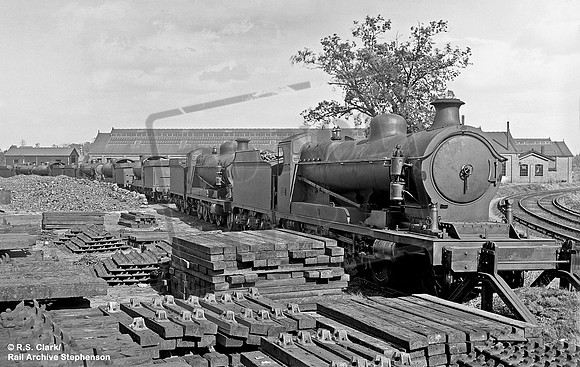 ROD 2069 1920 Strawberry Hill shed