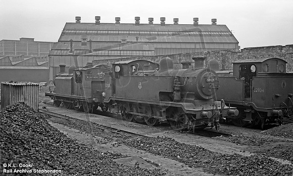 32107 1959-03-07 Bricklayers Arms